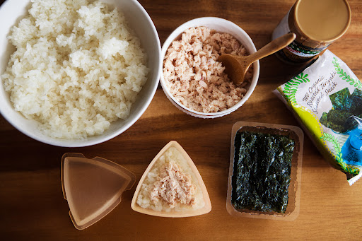 onigiri-tuna-mayo-nikmatnya-cita-rasa-jepang