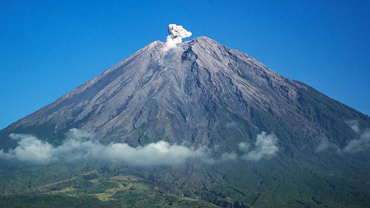 Erupsi Gunung Semeru