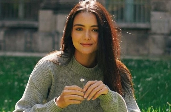 Pendidikan dan Kehidupan Pribadi