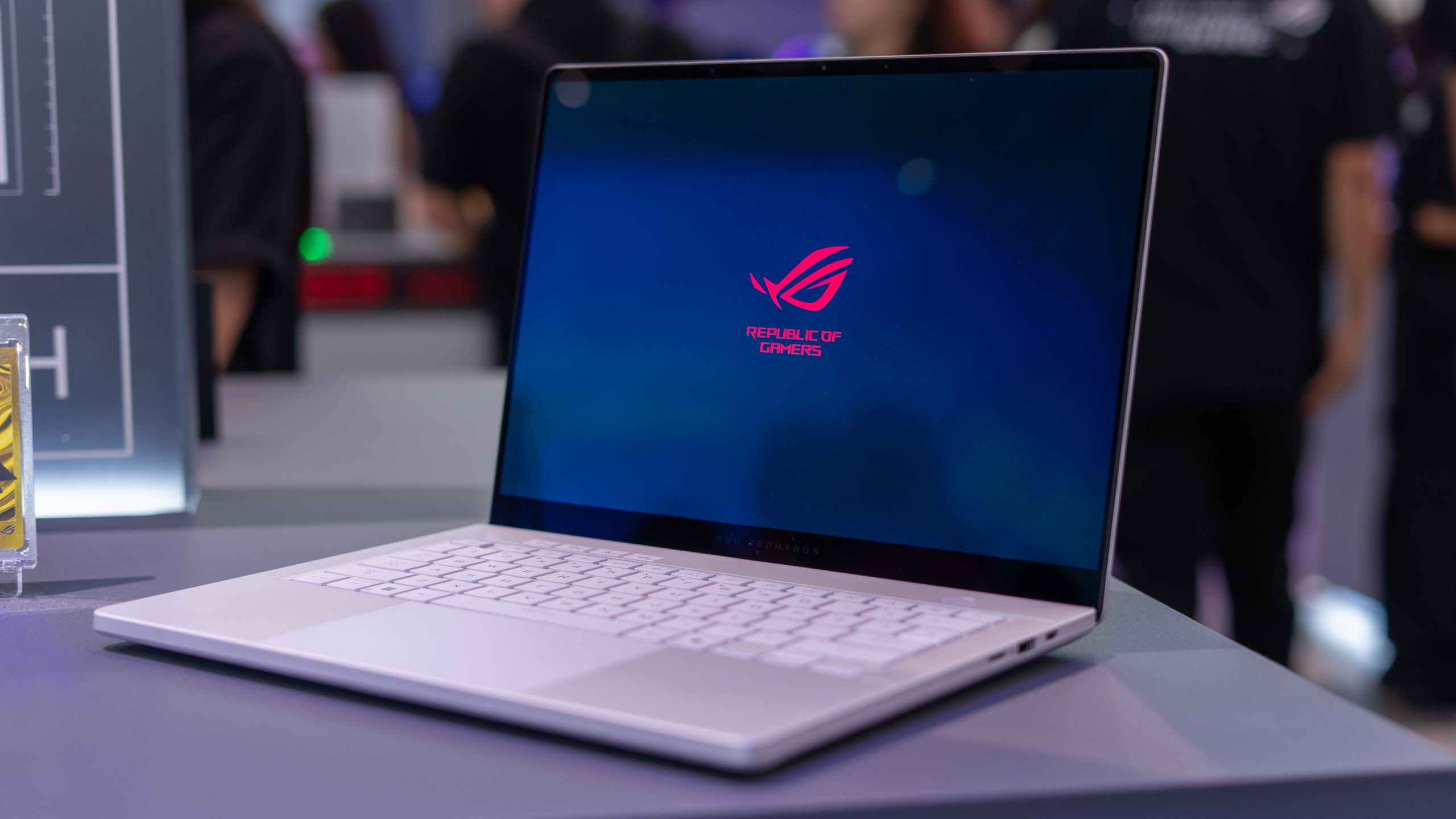 Laptop Gaming Asus ROG G14