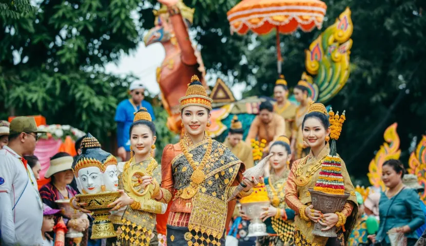Mengenal Boun Pi Mai sebagai Tradisi Keagamaan
